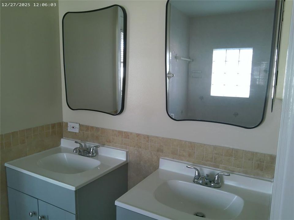 For Sale: $435,000 (4 beds, 2 baths, 1847 Square Feet)