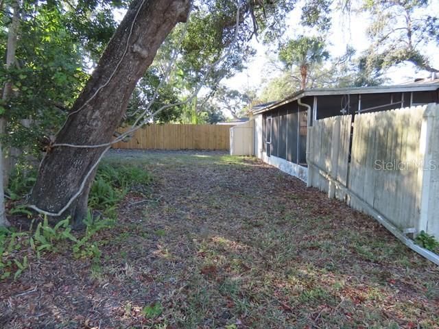 For Sale: $274,900 (3 beds, 2 baths, 1148 Square Feet)