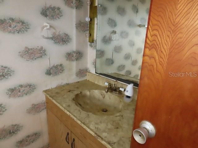 For Sale: $274,900 (3 beds, 2 baths, 1148 Square Feet)