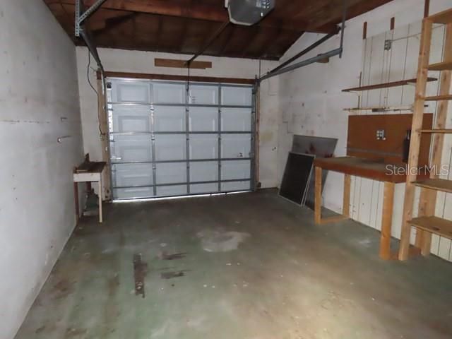 For Sale: $274,900 (3 beds, 2 baths, 1148 Square Feet)