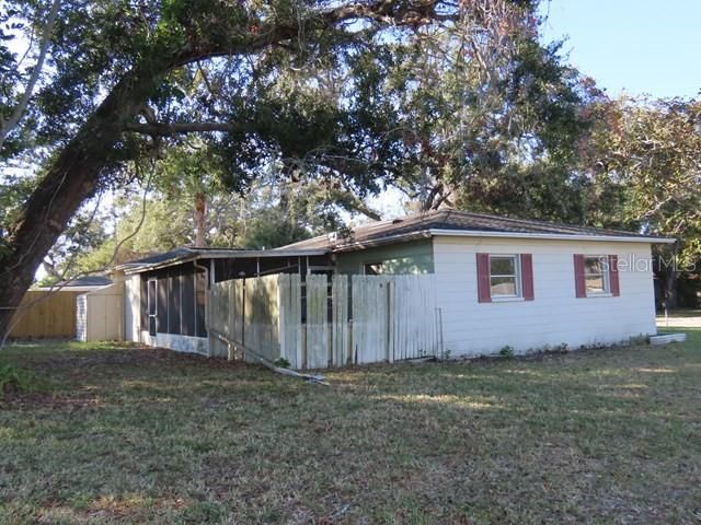 For Sale: $274,900 (3 beds, 2 baths, 1148 Square Feet)