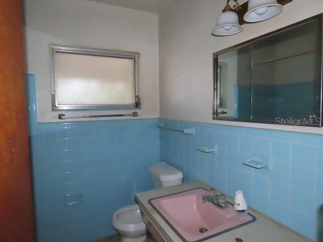 For Sale: $274,900 (3 beds, 2 baths, 1148 Square Feet)