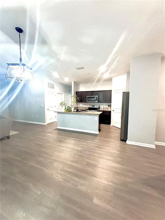 En Venta: $320,000 (3 camas, 2 baños, 1537 Pies cuadrados)