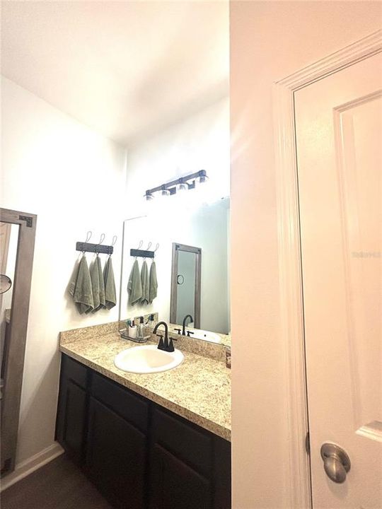 En Venta: $320,000 (3 camas, 2 baños, 1537 Pies cuadrados)