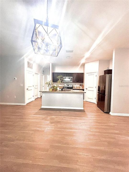 En Venta: $320,000 (3 camas, 2 baños, 1537 Pies cuadrados)