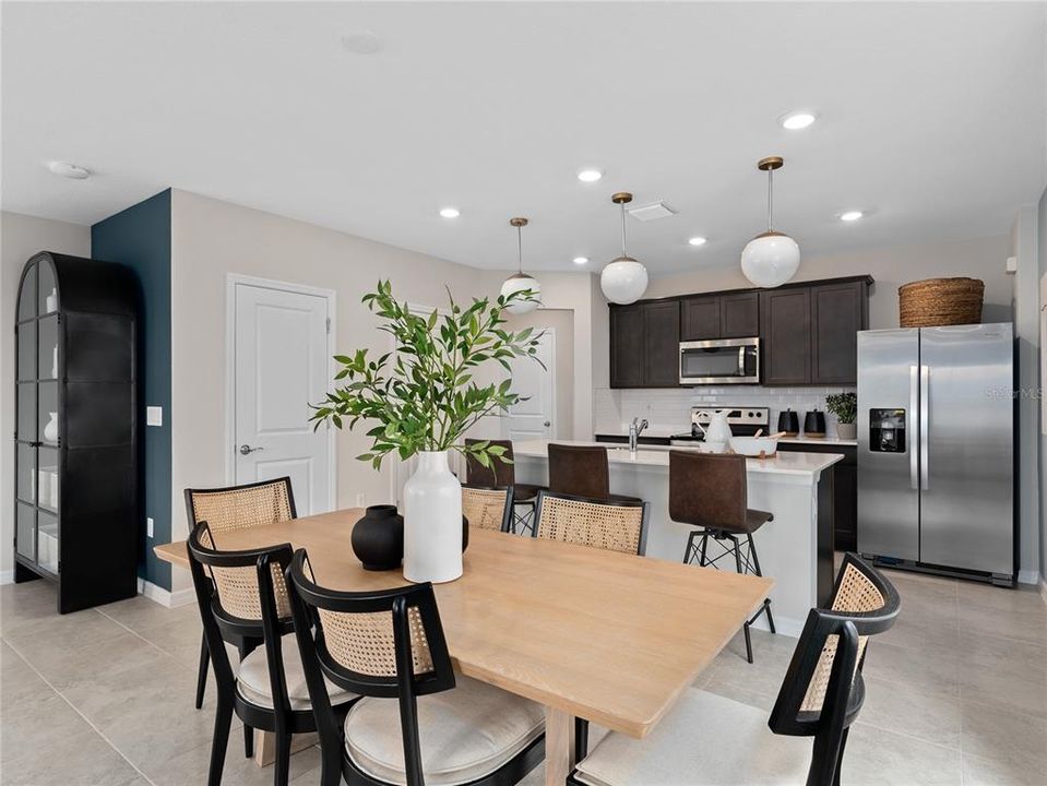 For Sale: $399,290 (3 beds, 2 baths, 1628 Square Feet)