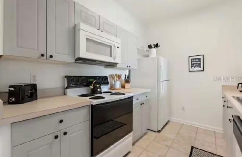 En Venta: $232,500 (2 camas, 2 baños, 1022 Pies cuadrados)