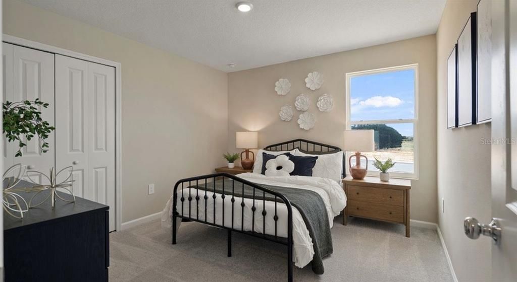 В аренду: $2,700 (6 спален, 3 ванн, 2463 Квадратных фут)