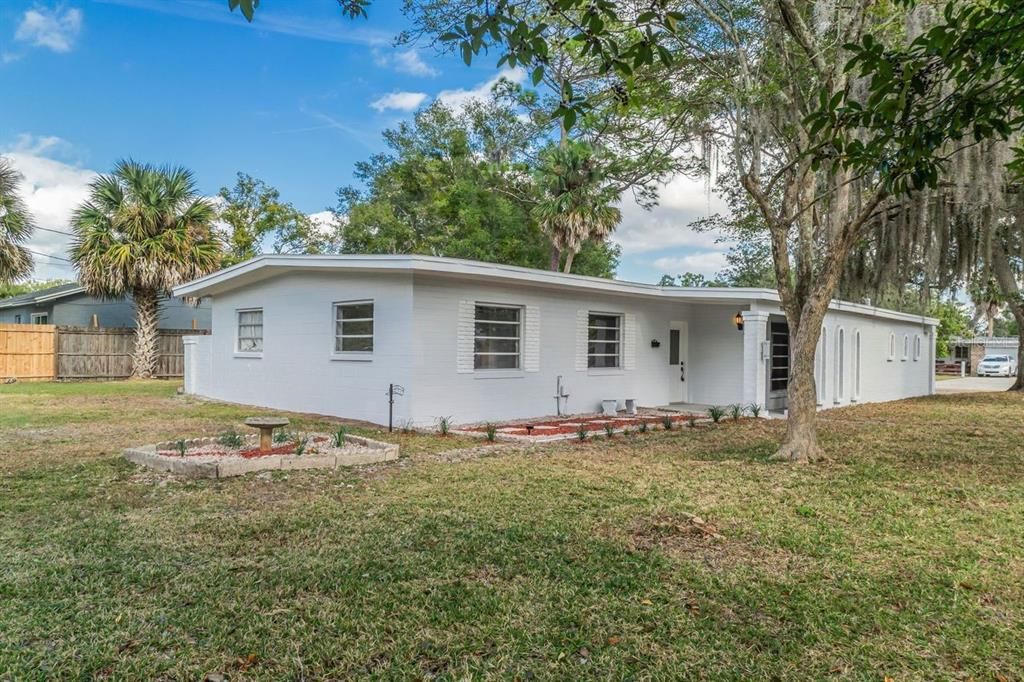 For Sale: $499,990 (3 beds, 2 baths, 1430 Square Feet)