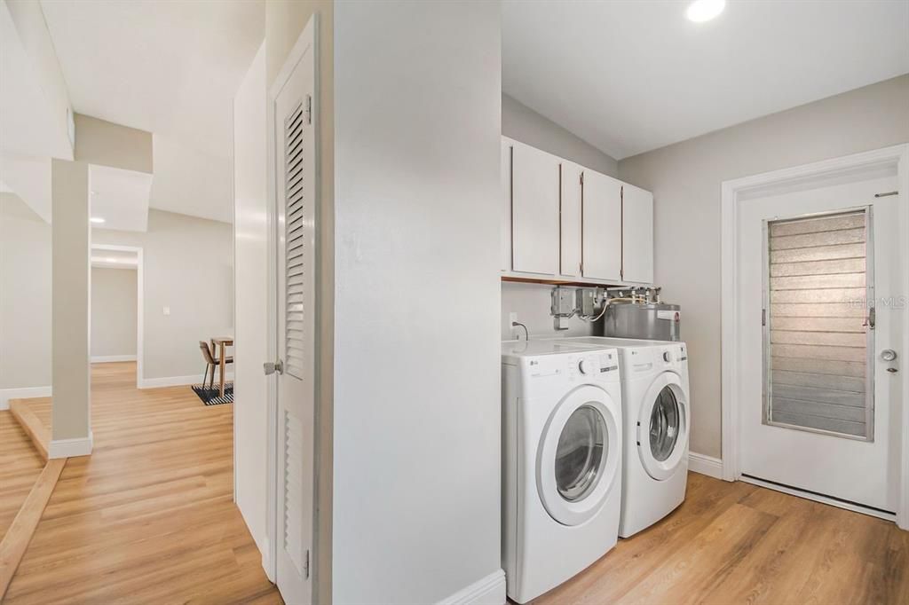 For Sale: $499,990 (3 beds, 2 baths, 1430 Square Feet)