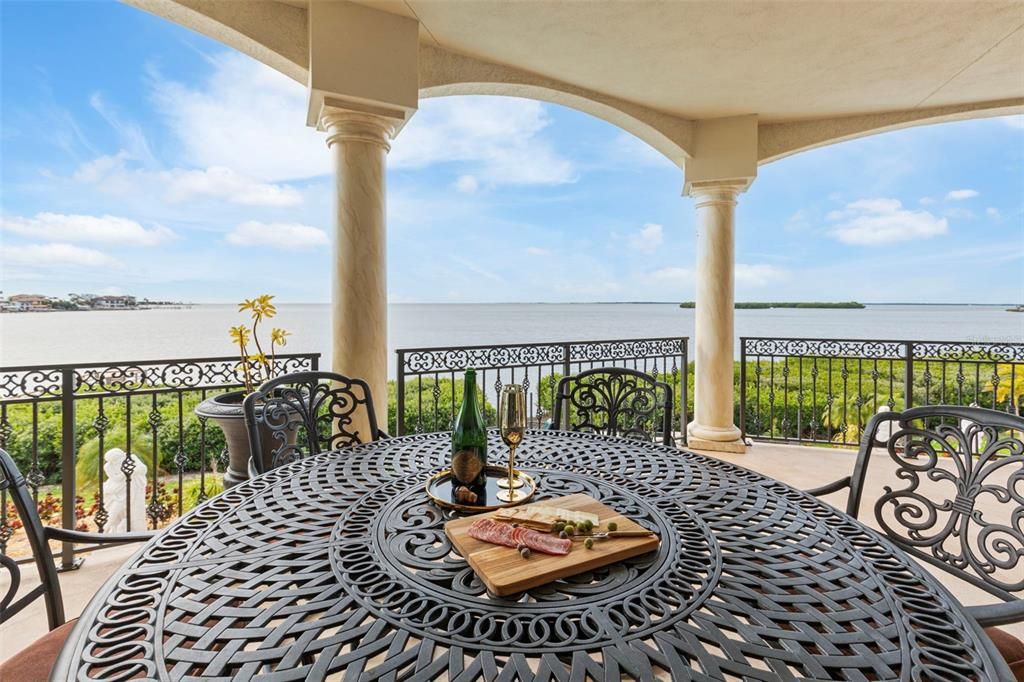 En Venta: $5,100,000 (6 camas, 5 baños, 6595 Pies cuadrados)
