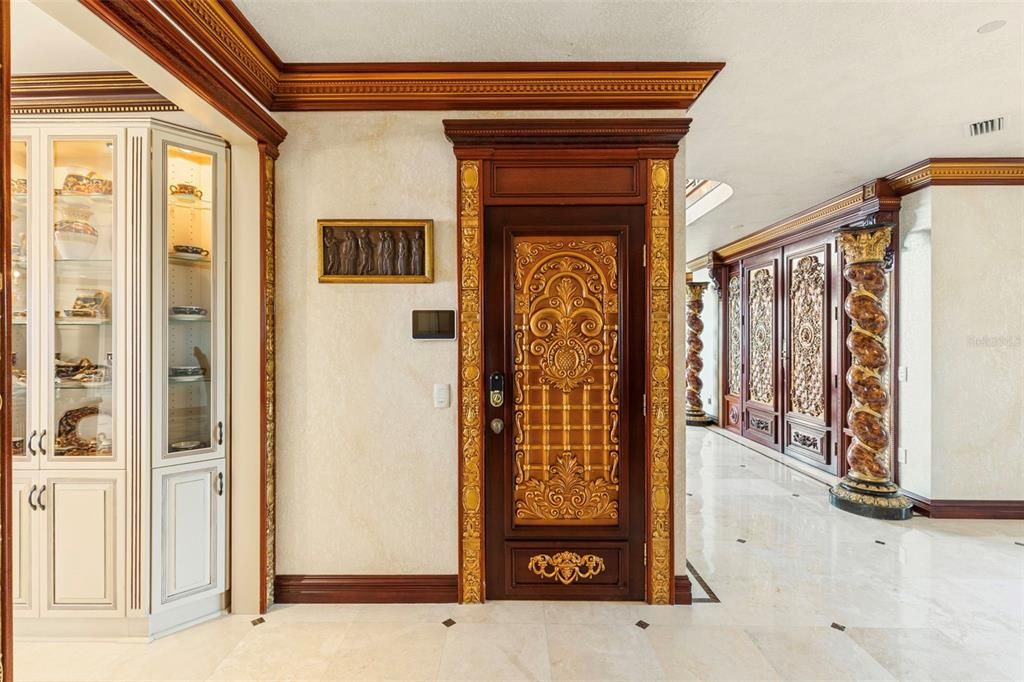 En Venta: $5,100,000 (6 camas, 5 baños, 6595 Pies cuadrados)