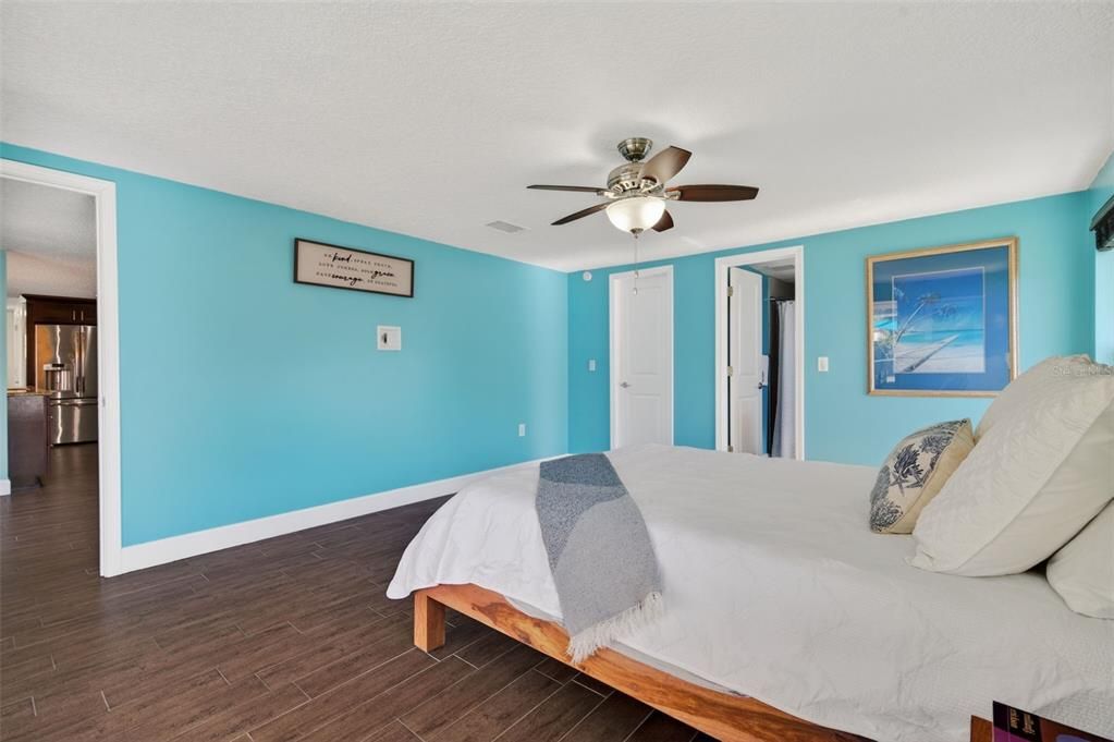 En Venta: $525,000 (3 camas, 3 baños, 1754 Pies cuadrados)