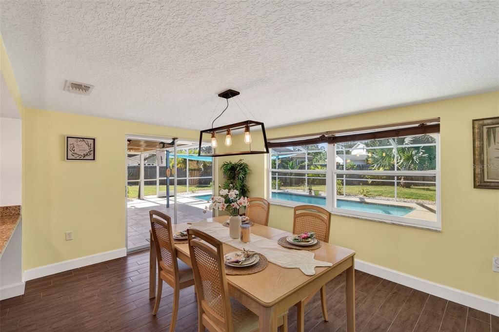 En Venta: $525,000 (3 camas, 3 baños, 1754 Pies cuadrados)