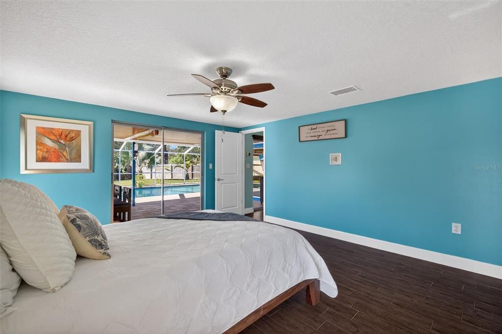 En Venta: $525,000 (3 camas, 3 baños, 1754 Pies cuadrados)