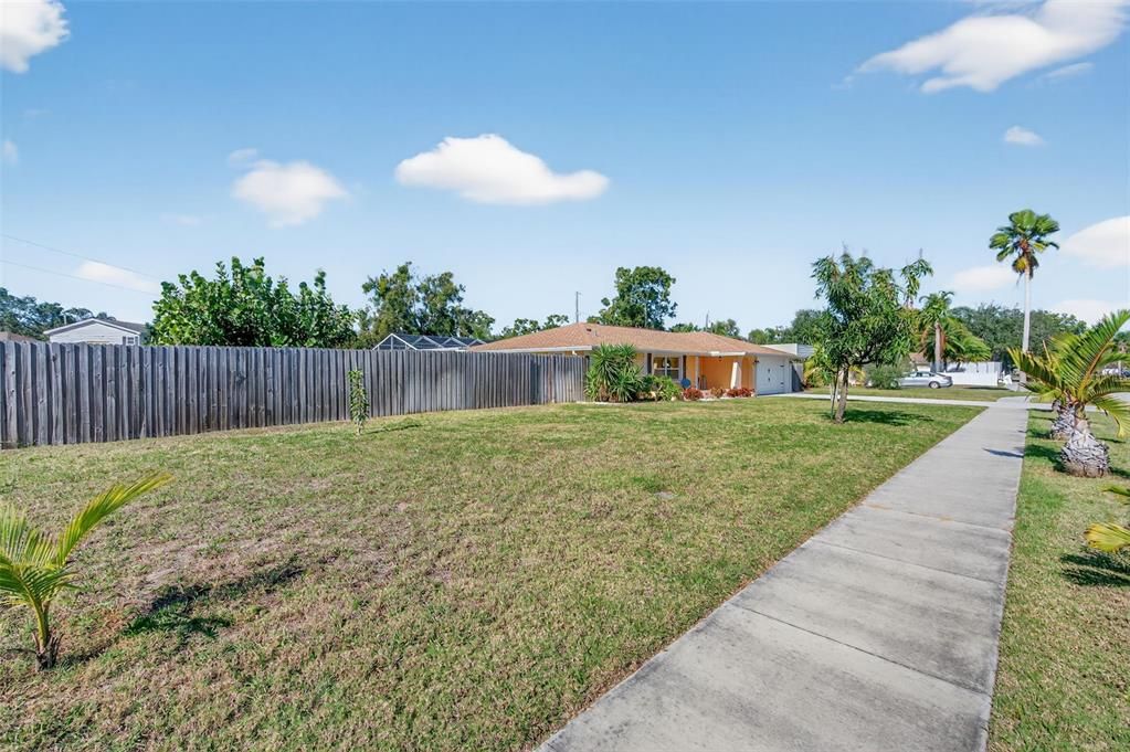 En Venta: $525,000 (3 camas, 3 baños, 1754 Pies cuadrados)