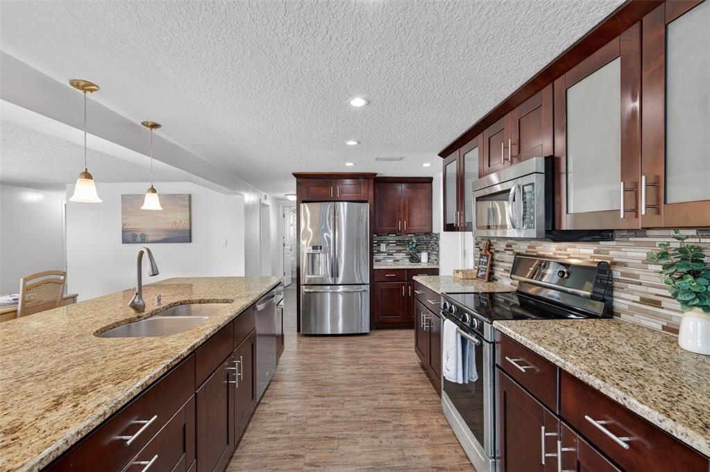 En Venta: $525,000 (3 camas, 3 baños, 1754 Pies cuadrados)