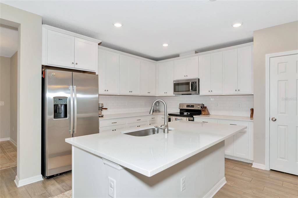 待售: $449,900 (4 贝兹, 3 浴室, 2090 平方英尺)