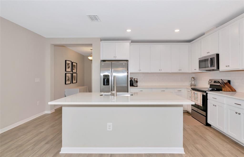 待售: $449,900 (4 贝兹, 3 浴室, 2090 平方英尺)