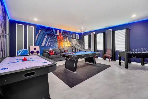 待售: $695,000 (7 贝兹, 6 浴室, 3843 平方英尺)