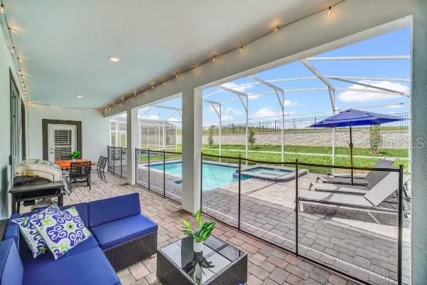 待售: $695,000 (7 贝兹, 6 浴室, 3843 平方英尺)