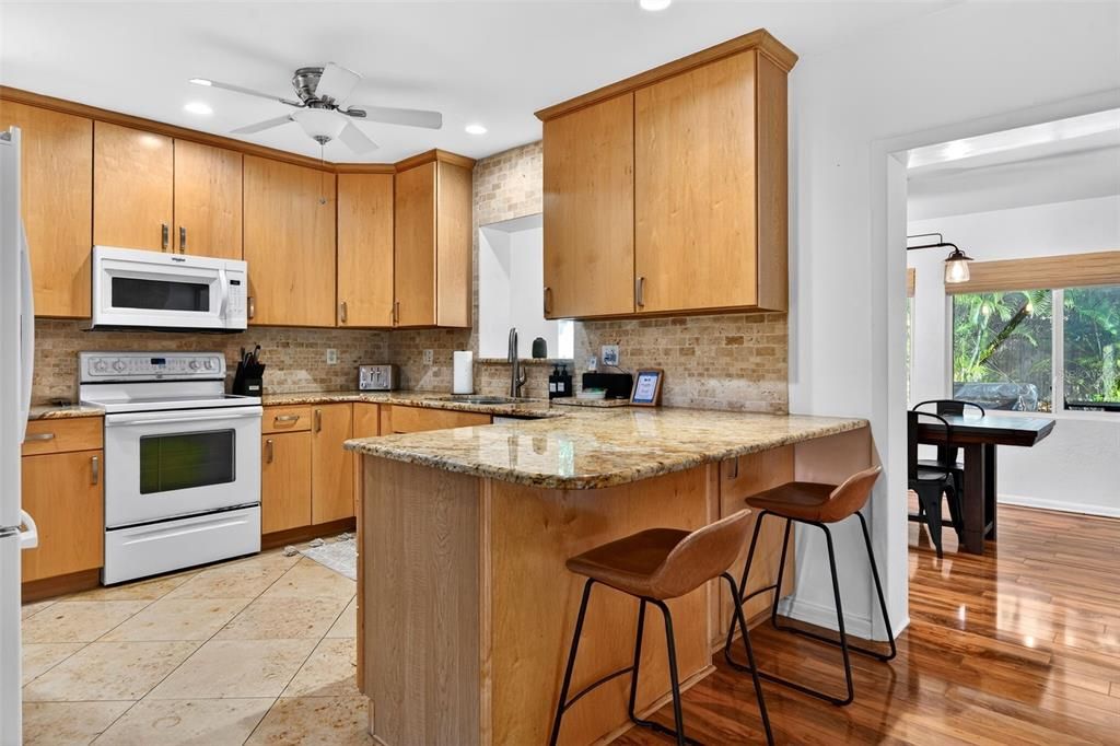 En Venta: $475,000 (2 camas, 2 baños, 1548 Pies cuadrados)