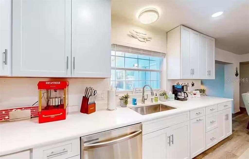 En Renta: $10,000 (4 camas, 3 baños, 2042 Pies cuadrados)