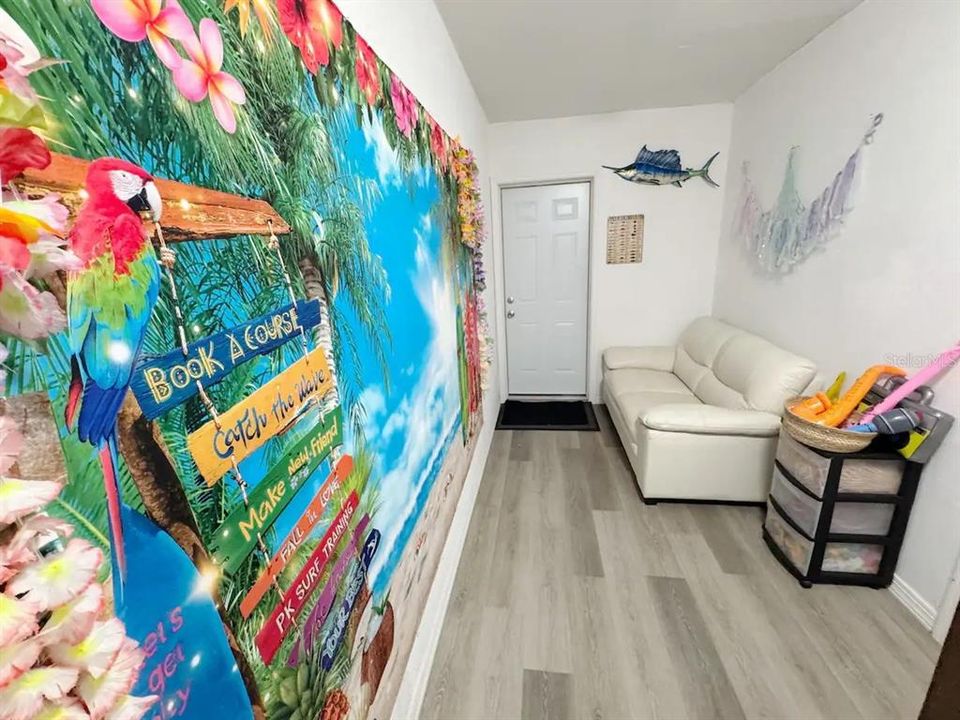 En Renta: $10,000 (4 camas, 3 baños, 2042 Pies cuadrados)