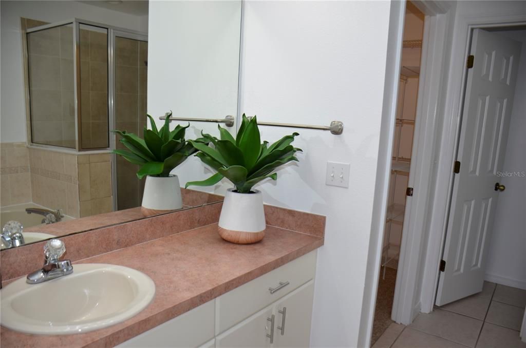 En Venta: $319,900 (3 camas, 2 baños, 1568 Pies cuadrados)