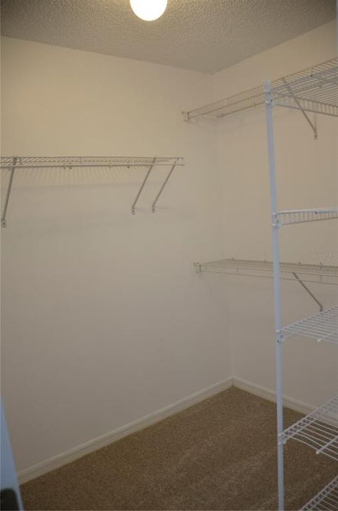 En Venta: $319,900 (3 camas, 2 baños, 1568 Pies cuadrados)