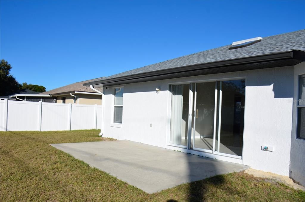 En Venta: $319,900 (3 camas, 2 baños, 1568 Pies cuadrados)