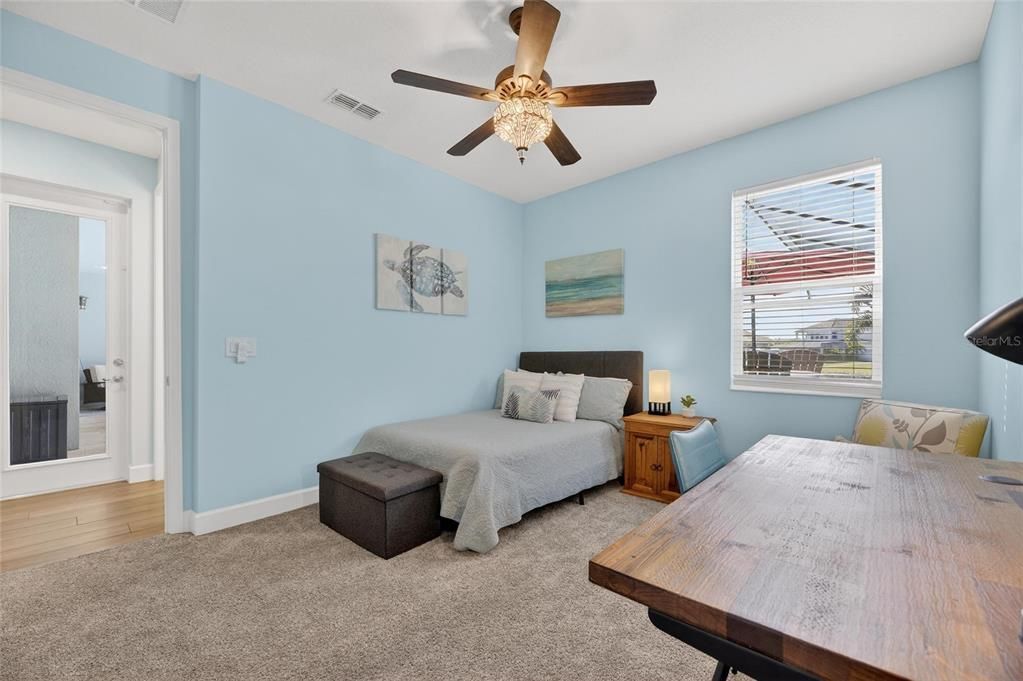 En Venta: $2,195,000 (5 camas, 4 baños, 3985 Pies cuadrados)