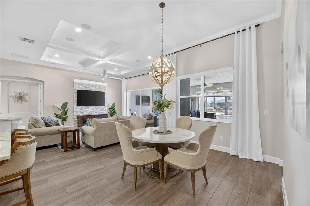 En Venta: $2,195,000 (5 camas, 4 baños, 3985 Pies cuadrados)