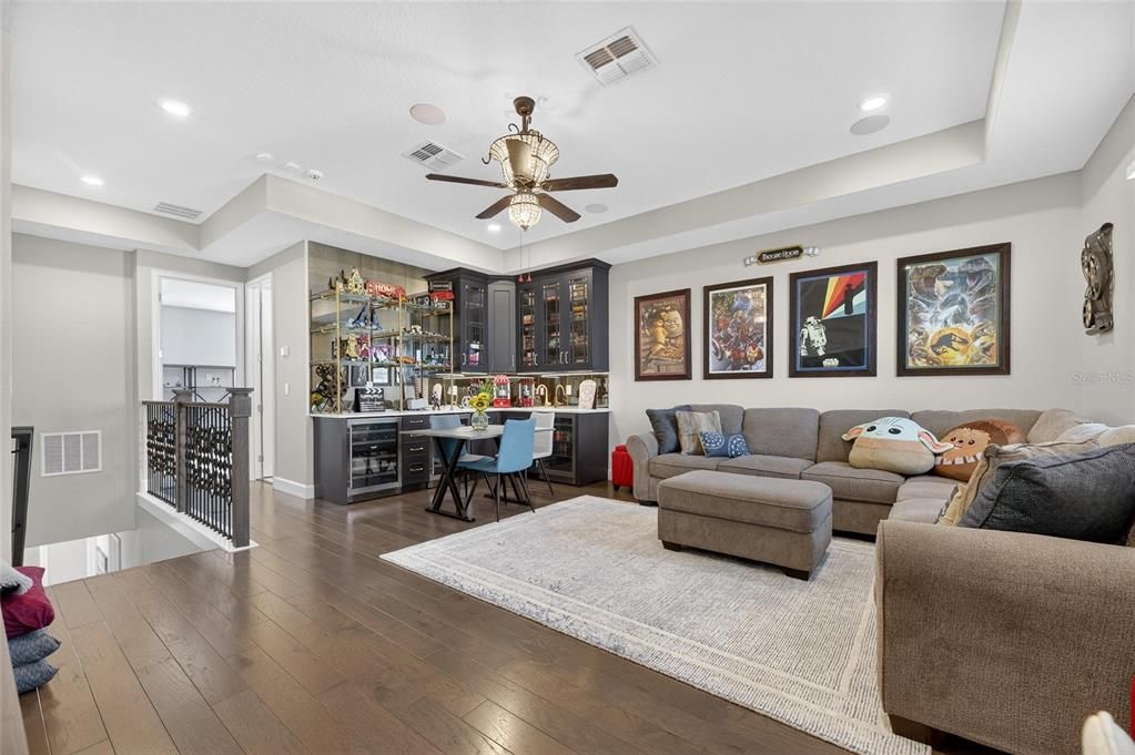 En Venta: $2,195,000 (5 camas, 4 baños, 3985 Pies cuadrados)