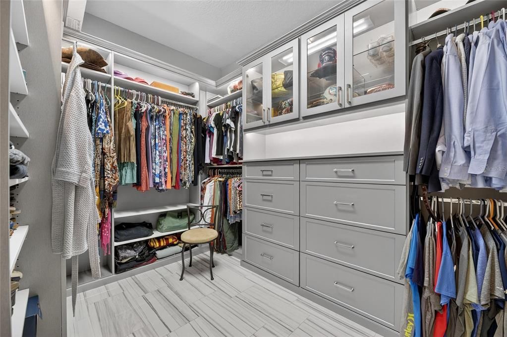 En Venta: $2,195,000 (5 camas, 4 baños, 3985 Pies cuadrados)