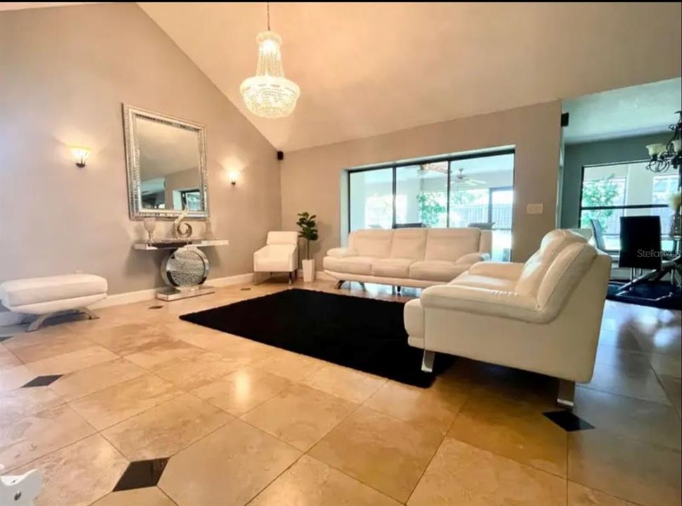 En Renta: $3,500 (4 camas, 3 baños, 3016 Pies cuadrados)