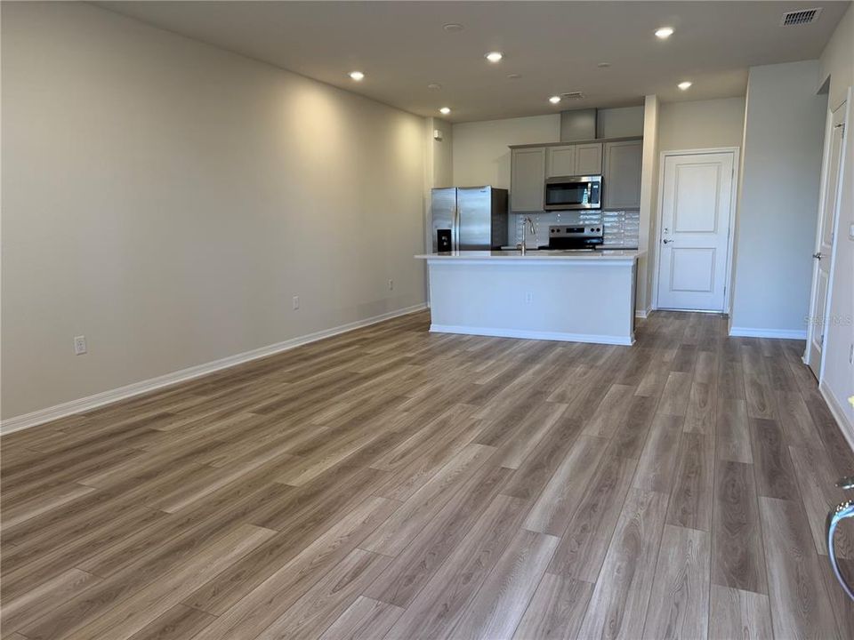 В аренду: $2,700 (3 спален, 2 ванн, 1501 Квадратных фут)