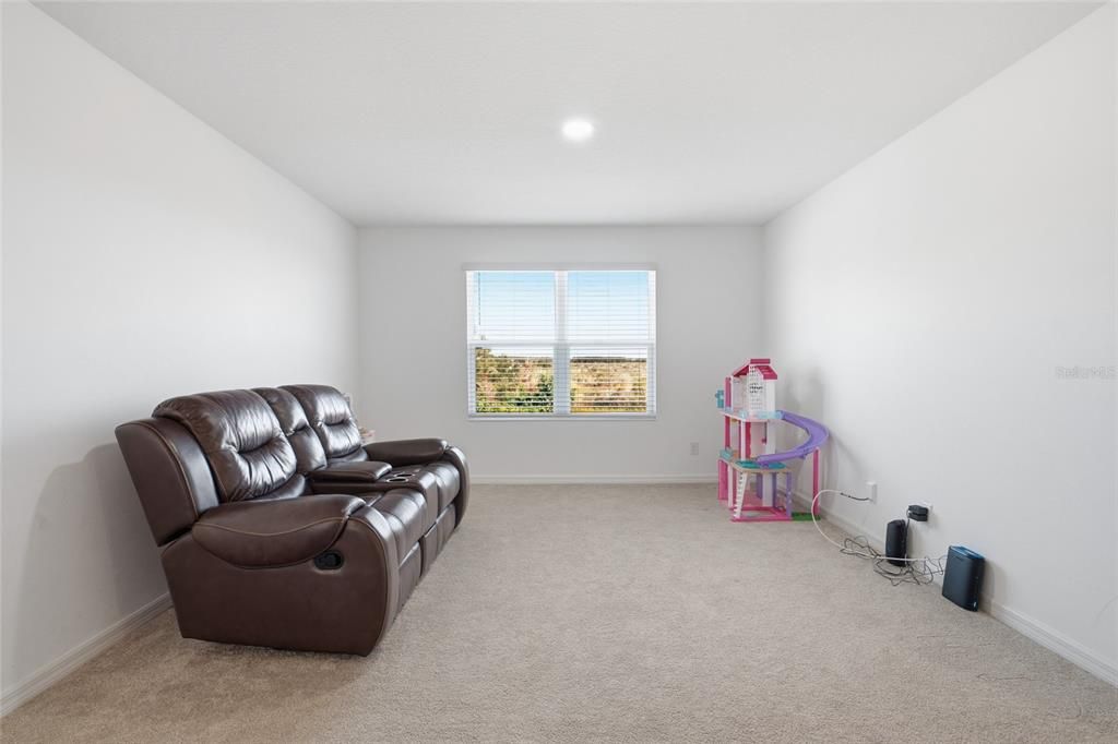 На продажу: $449,000 (5 спален, 3 ванн, 2586 Квадратных фут)