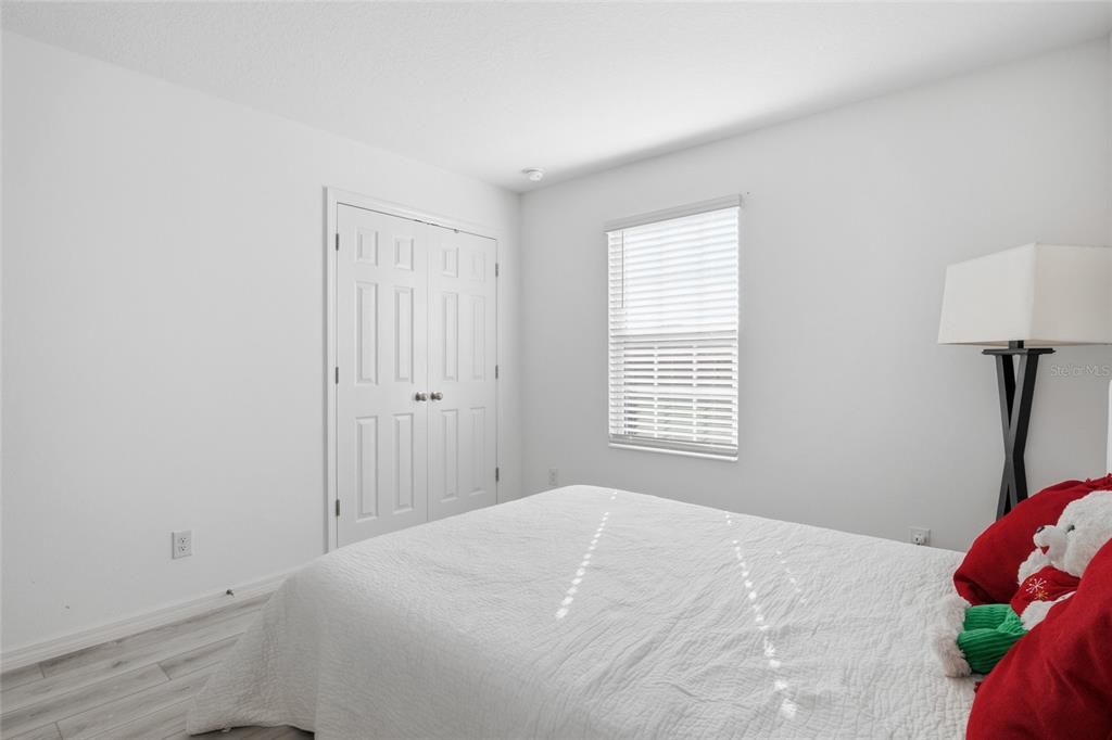 На продажу: $449,000 (5 спален, 3 ванн, 2586 Квадратных фут)