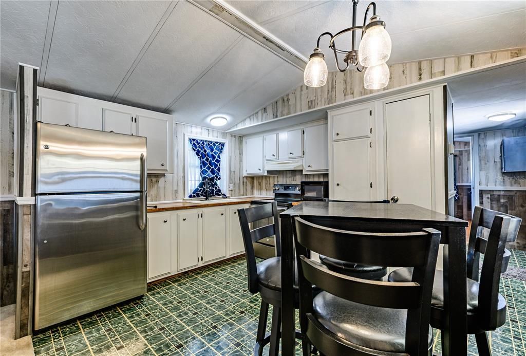 En Venta: $145,000 (2 camas, 2 baños, 1036 Pies cuadrados)