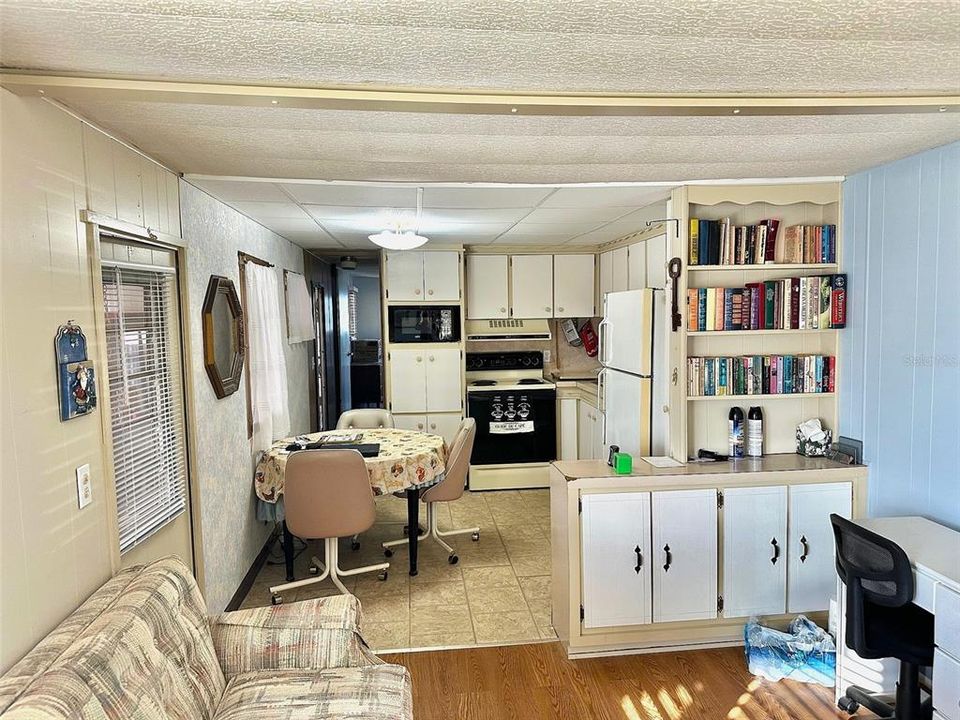 En Venta: $43,500 (2 camas, 1 baños, 587 Pies cuadrados)