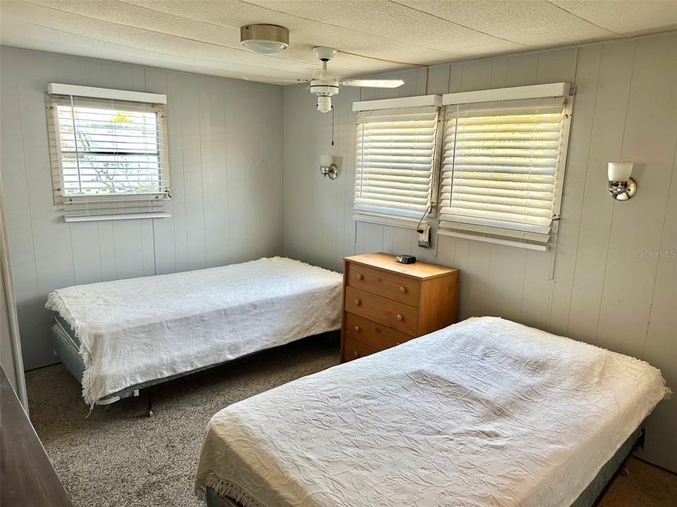 En Venta: $43,500 (2 camas, 1 baños, 587 Pies cuadrados)