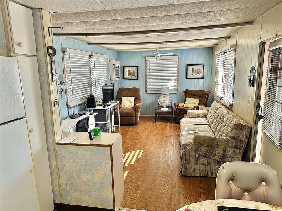 En Venta: $43,500 (2 camas, 1 baños, 587 Pies cuadrados)