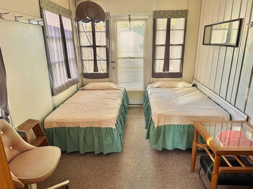 En Venta: $43,500 (2 camas, 1 baños, 587 Pies cuadrados)