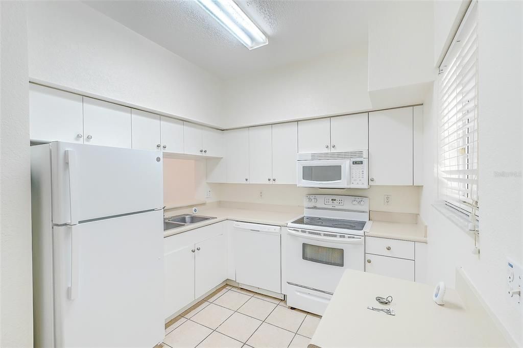 En Renta: $1,500 (2 camas, 2 baños, 932 Pies cuadrados)