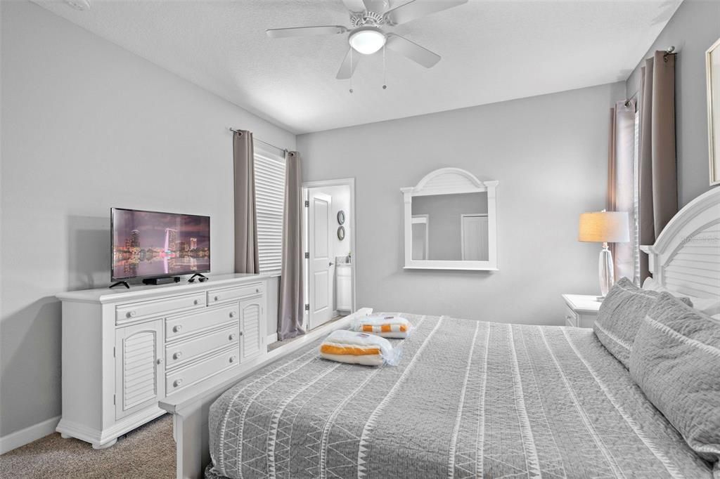 En Venta: $625,900 (5 camas, 5 baños, 3081 Pies cuadrados)