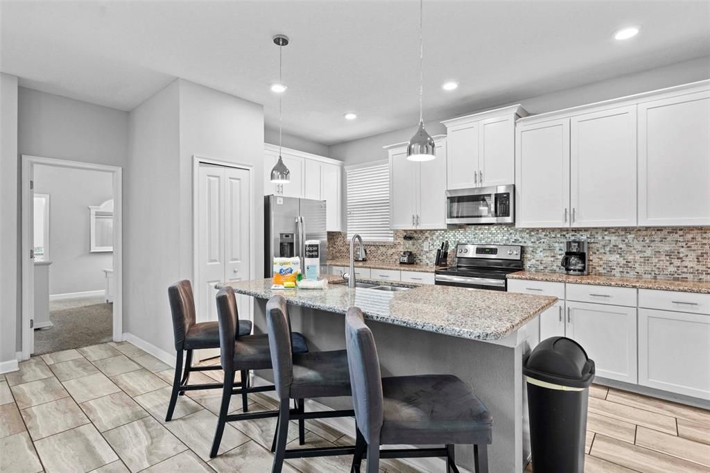 En Venta: $625,900 (5 camas, 5 baños, 3081 Pies cuadrados)