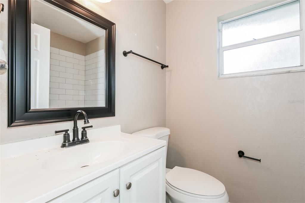 For Sale: $295,000 (4 beds, 2 baths, 1609 Square Feet)