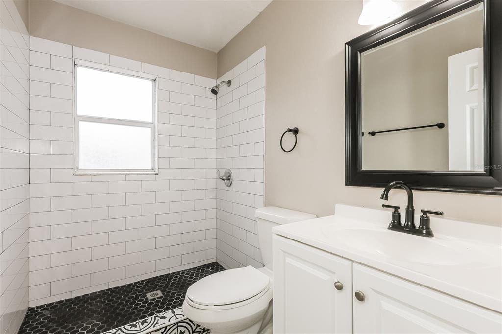 For Sale: $295,000 (4 beds, 2 baths, 1609 Square Feet)