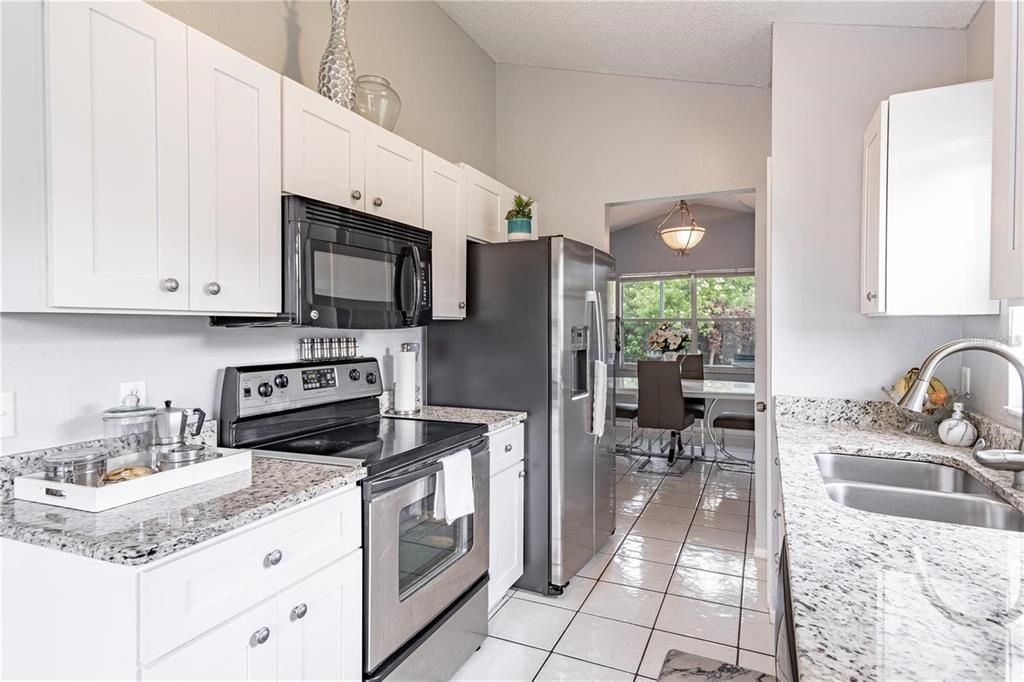 En Renta: $2,475 (3 camas, 2 baños, 1338 Pies cuadrados)